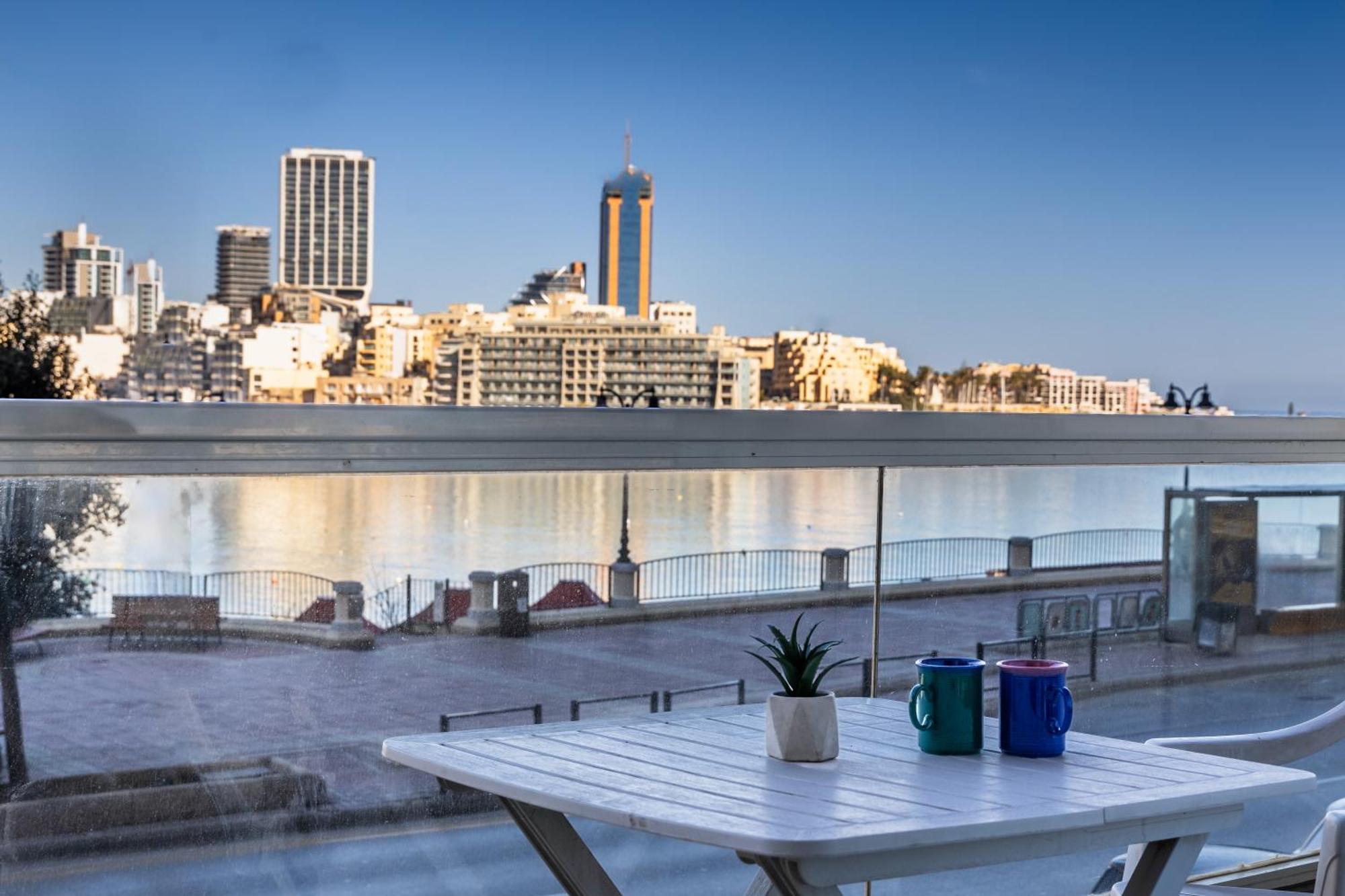 Stunning - Sunnyside 3-Bedroom Sliema Extérieur photo